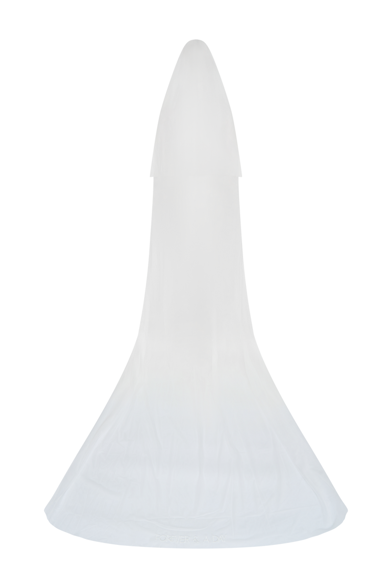 Margareta Veil - White